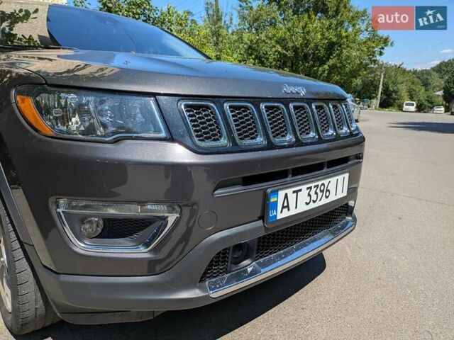 Серый Джип Компас, объемом двигателя 2.36 л и пробегом 123 тыс. км за 18750 $, фото 2 на Automoto.ua