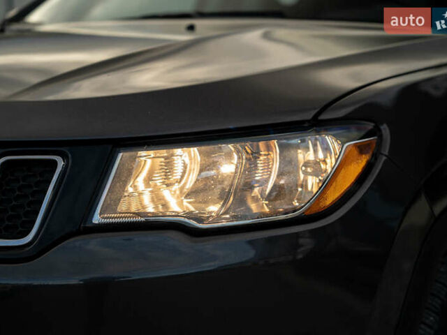 Серый Джип Компас, объемом двигателя 2.36 л и пробегом 108 тыс. км за 17900 $, фото 9 на Automoto.ua