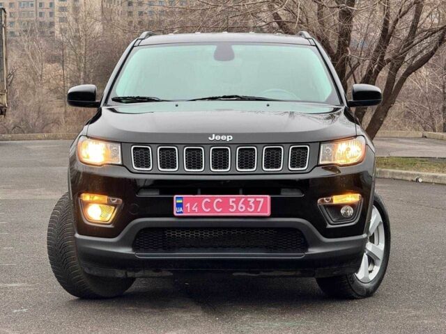 Серый Джип Компас, объемом двигателя 0 л и пробегом 60 тыс. км за 14100 $, фото 1 на Automoto.ua