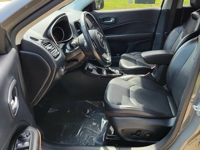 Сірий Джип Compass, об'ємом двигуна 2.4 л та пробігом 32 тис. км за 5500 $, фото 8 на Automoto.ua