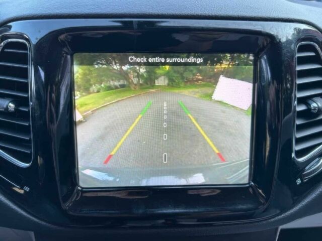 Сірий Джип Compass, об'ємом двигуна 2.4 л та пробігом 50 тис. км за 3100 $, фото 10 на Automoto.ua