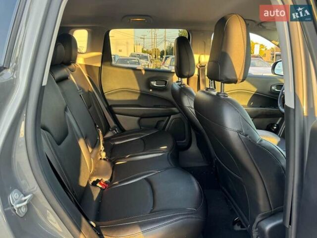 Сірий Джип Compass, об'ємом двигуна 2.36 л та пробігом 32 тис. км за 3900 $, фото 5 на Automoto.ua