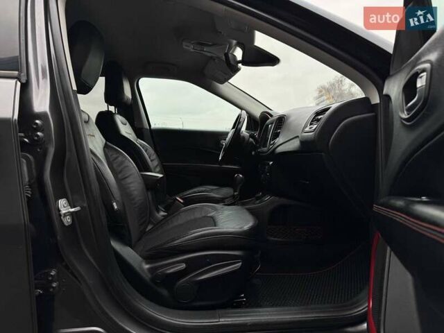 Сірий Джип Compass, об'ємом двигуна 2.36 л та пробігом 199 тис. км за 13900 $, фото 52 на Automoto.ua