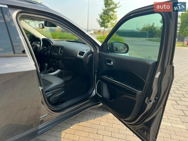 Серый Джип Компас, объемом двигателя 2.36 л и пробегом 135 тыс. км за 13900 $, фото 27 на Automoto.ua