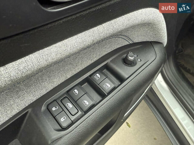 Сірий Джип Compass, об'ємом двигуна 2.36 л та пробігом 73 тис. км за 21900 $, фото 44 на Automoto.ua