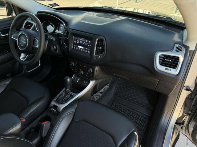 Сірий Джип Compass, об'ємом двигуна 2.4 л та пробігом 128 тис. км за 16900 $, фото 21 на Automoto.ua