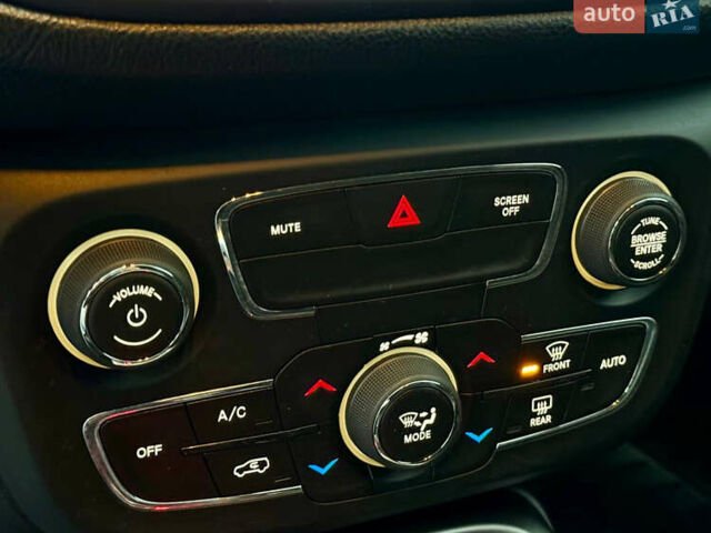 Сірий Джип Compass, об'ємом двигуна 2.4 л та пробігом 128 тис. км за 17800 $, фото 32 на Automoto.ua