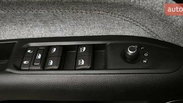 Сірий Джип Compass, об'ємом двигуна 2.36 л та пробігом 41 тис. км за 18800 $, фото 14 на Automoto.ua