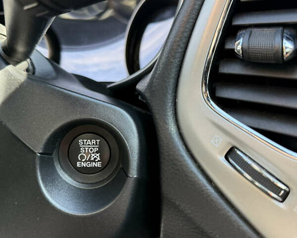 Сірий Джип Compass, об'ємом двигуна 2.4 л та пробігом 108 тис. км за 21274 $, фото 40 на Automoto.ua