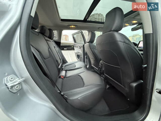Сірий Джип Compass, об'ємом двигуна 2.36 л та пробігом 73 тис. км за 21900 $, фото 85 на Automoto.ua