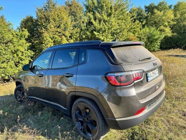 Сірий Джип Compass, об'ємом двигуна 2.4 л та пробігом 107 тис. км за 16000 $, фото 11 на Automoto.ua