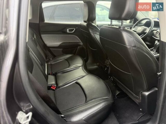 Серый Джип Компас, объемом двигателя 2.36 л и пробегом 166 тыс. км за 15700 $, фото 44 на Automoto.ua