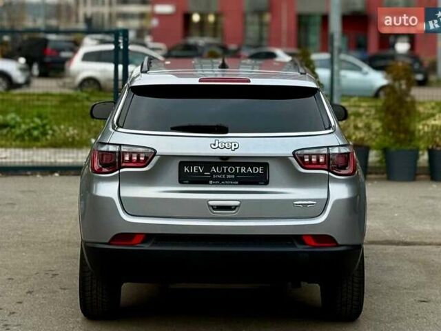 Сірий Джип Compass, об'ємом двигуна 2.4 л та пробігом 128 тис. км за 17800 $, фото 14 на Automoto.ua