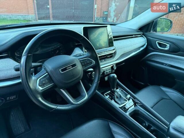 Серый Джип Компас, объемом двигателя 2.36 л и пробегом 31 тыс. км за 18500 $, фото 9 на Automoto.ua