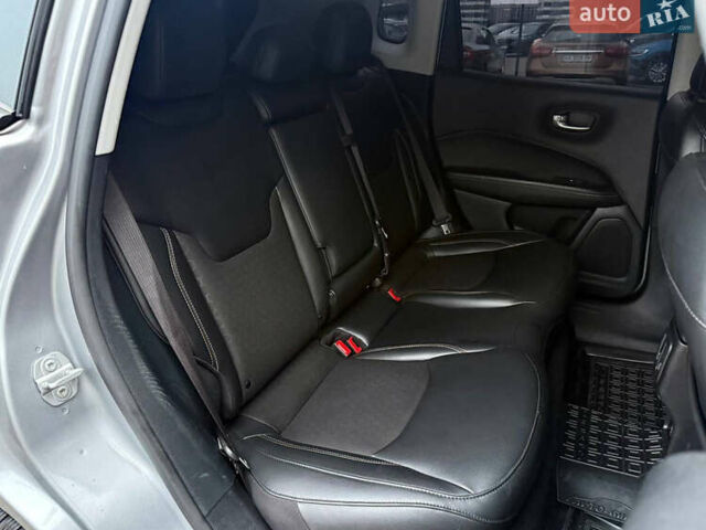 Сірий Джип Compass, об'ємом двигуна 2.4 л та пробігом 128 тис. км за 17800 $, фото 41 на Automoto.ua