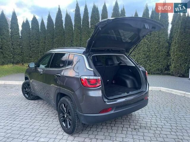 Серый Джип Компас, объемом двигателя 2.36 л и пробегом 46 тыс. км за 17400 $, фото 2 на Automoto.ua