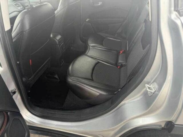 Сірий Джип Compass, об'ємом двигуна 2.4 л та пробігом 55 тис. км за 8500 $, фото 9 на Automoto.ua