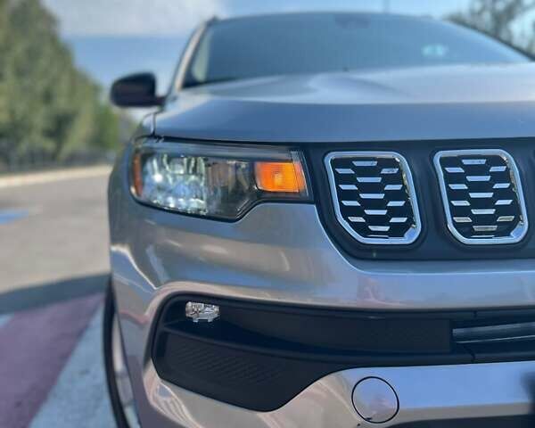 Сірий Джип Compass, об'ємом двигуна 2.36 л та пробігом 81 тис. км за 19800 $, фото 2 на Automoto.ua