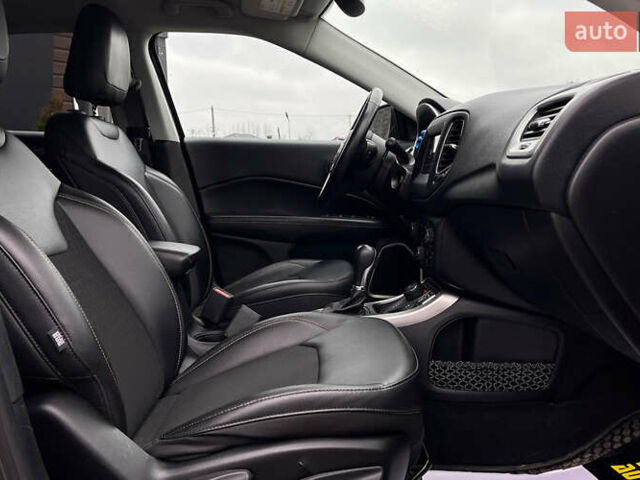 Сірий Джип Compass, об'ємом двигуна 2.4 л та пробігом 111 тис. км за 18999 $, фото 20 на Automoto.ua