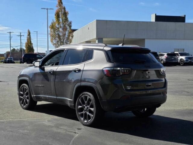 Серый Джип Компас, объемом двигателя 2.4 л и пробегом 28 тыс. км за 4400 $, фото 5 на Automoto.ua