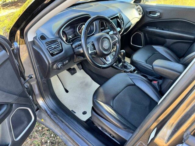 Сірий Джип Compass, об'ємом двигуна 2.4 л та пробігом 107 тис. км за 16000 $, фото 7 на Automoto.ua