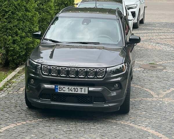 Серый Джип Компас, объемом двигателя 2.36 л и пробегом 46 тыс. км за 17400 $, фото 4 на Automoto.ua