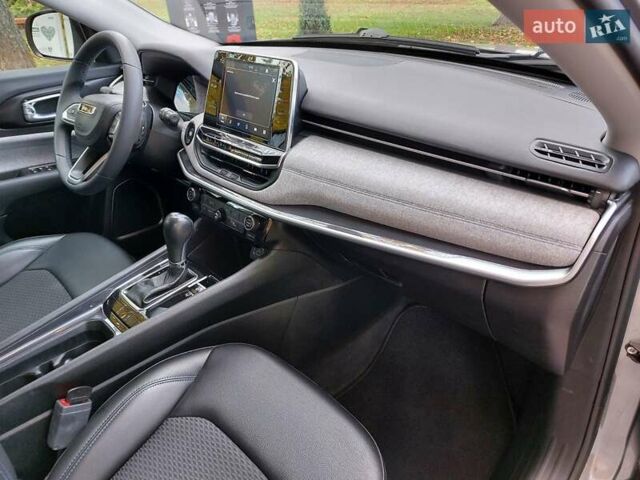Джип Компас 2021 в Ромнах на Automoto.ua Серый Джип Компас, объемом двигателя 2.36 л и пробегом 74 тыс. км за 17600 $, фото 18 на Automoto.ua