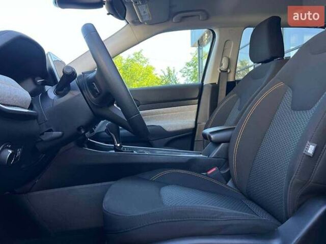 Сірий Джип Compass, об'ємом двигуна 2.36 л та пробігом 55 тис. км за 17900 $, фото 10 на Automoto.ua