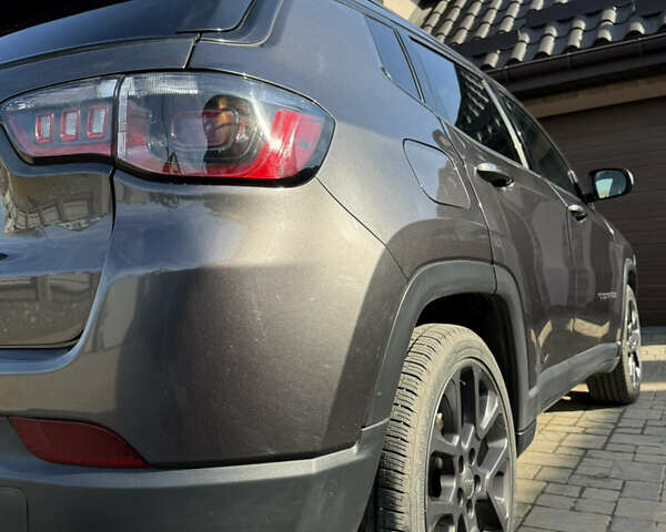 Сірий Джип Compass, об'ємом двигуна 2.4 л та пробігом 108 тис. км за 21274 $, фото 12 на Automoto.ua