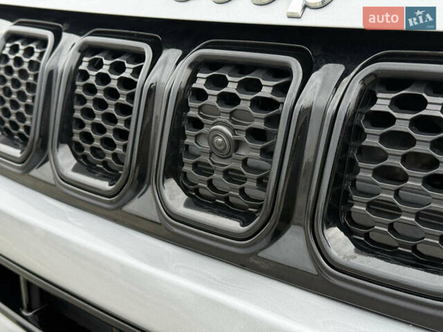 Сірий Джип Compass, об'ємом двигуна 2.36 л та пробігом 73 тис. км за 21900 $, фото 31 на Automoto.ua