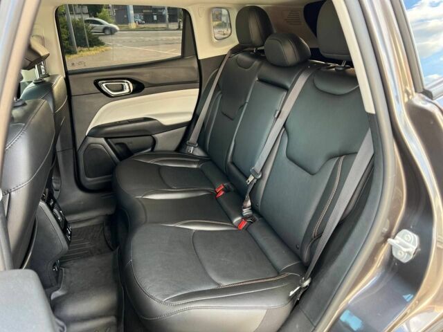 Сірий Джип Compass, об'ємом двигуна 2.4 л та пробігом 73 тис. км за 21800 $, фото 13 на Automoto.ua