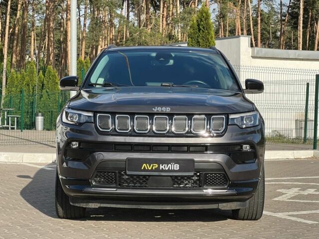 Сірий Джип Compass, об'ємом двигуна 2.4 л та пробігом 73 тис. км за 21800 $, фото 1 на Automoto.ua