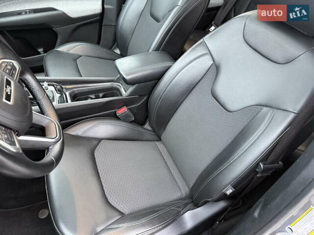 Сірий Джип Compass, об'ємом двигуна 2.36 л та пробігом 73 тис. км за 21900 $, фото 74 на Automoto.ua