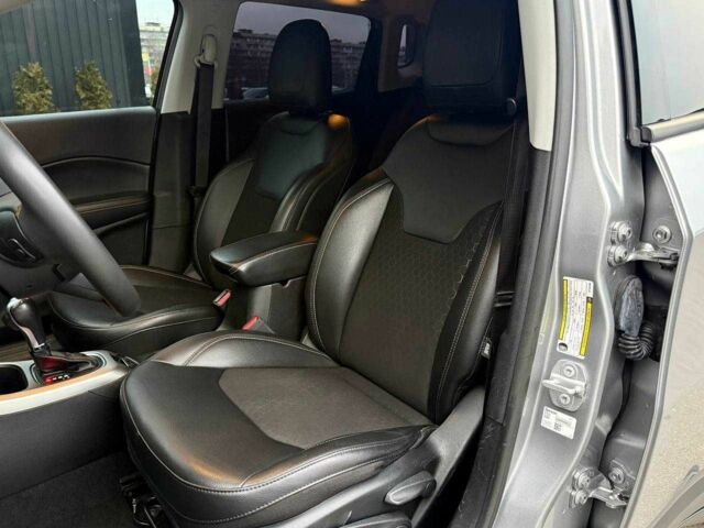 Серый Джип Компас, объемом двигателя 2.4 л и пробегом 128 тыс. км за 17800 $, фото 11 на Automoto.ua