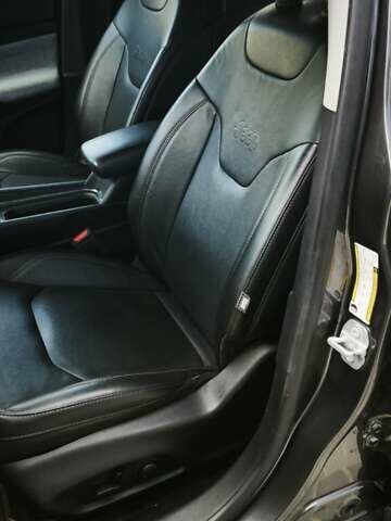 Сірий Джип Compass, об'ємом двигуна 2.36 л та пробігом 41 тис. км за 18800 $, фото 10 на Automoto.ua