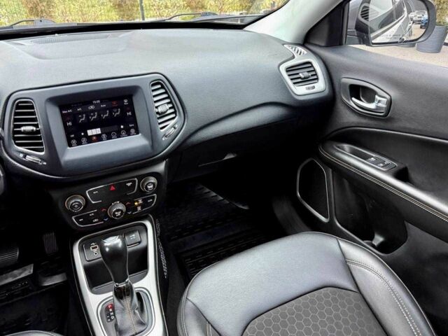 Серый Джип Компас, объемом двигателя 2.4 л и пробегом 128 тыс. км за 17800 $, фото 21 на Automoto.ua