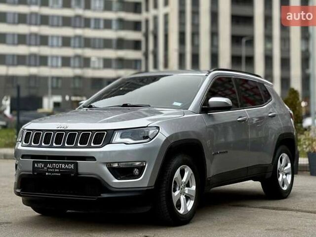 Сірий Джип Compass, об'ємом двигуна 2.4 л та пробігом 128 тис. км за 17800 $, фото 4 на Automoto.ua