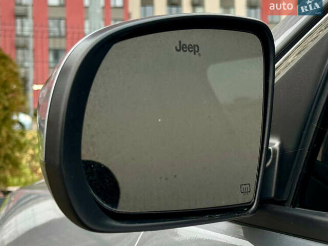 Сірий Джип Compass, об'ємом двигуна 2.4 л та пробігом 128 тис. км за 17800 $, фото 19 на Automoto.ua