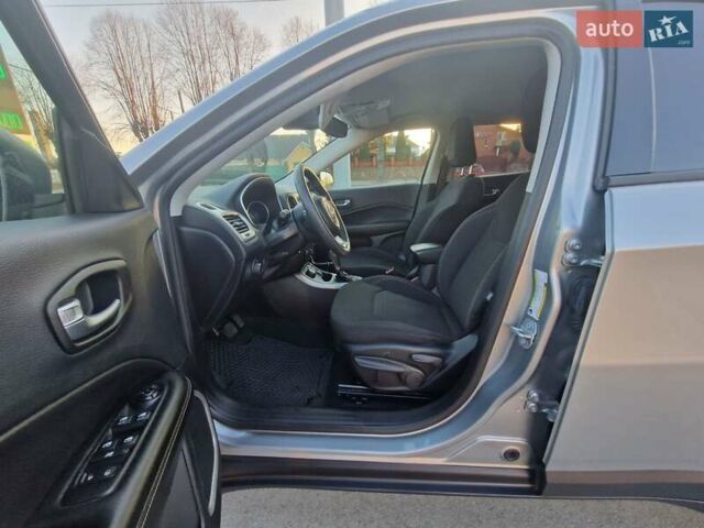 Серый Джип Компас, объемом двигателя 0 л и пробегом 88 тыс. км за 14700 $, фото 8 на Automoto.ua