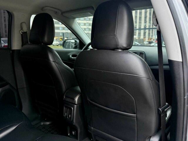 Серый Джип Компас, объемом двигателя 2.4 л и пробегом 128 тыс. км за 17800 $, фото 19 на Automoto.ua