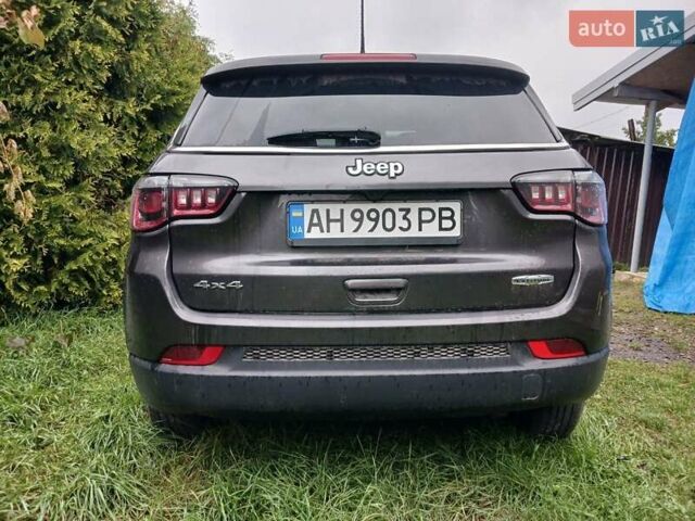 Сірий Джип Compass, об'ємом двигуна 2.36 л та пробігом 110 тис. км за 18500 $, фото 1 на Automoto.ua