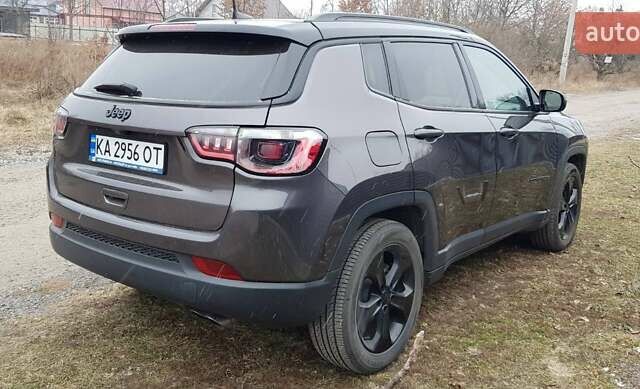 Серый Джип Компас, объемом двигателя 2.36 л и пробегом 91 тыс. км за 17600 $, фото 2 на Automoto.ua