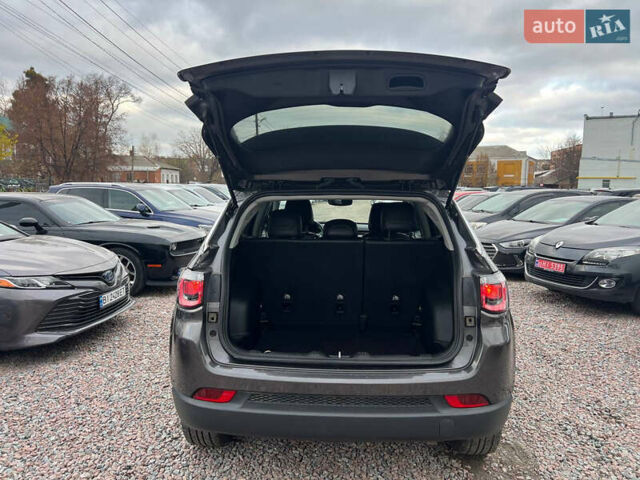 Серый Джип Компас, объемом двигателя 2.4 л и пробегом 41 тыс. км за 18900 $, фото 17 на Automoto.ua