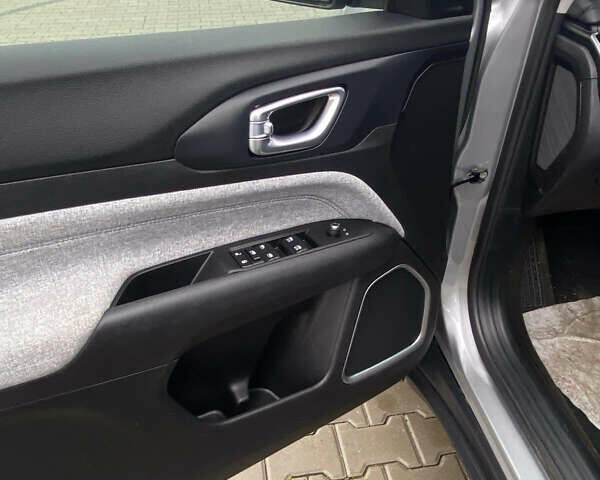 Серый Джип Компас, объемом двигателя 2.36 л и пробегом 25 тыс. км за 19200 $, фото 19 на Automoto.ua