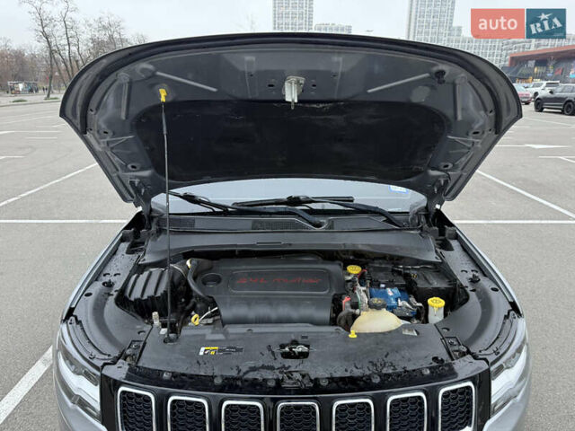 Сірий Джип Compass, об'ємом двигуна 2.36 л та пробігом 128 тис. км за 16100 $, фото 22 на Automoto.ua