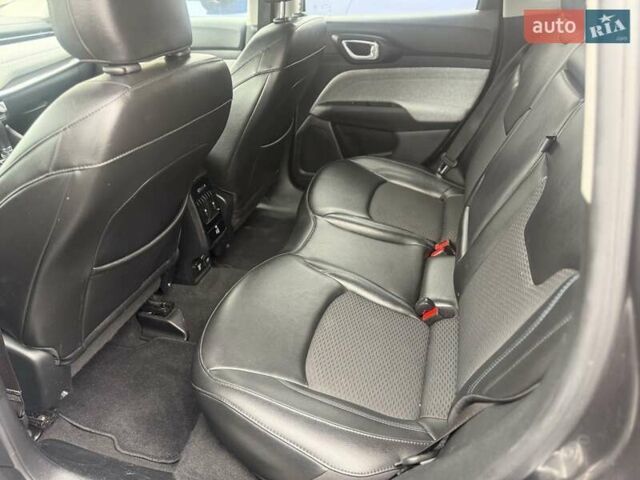 Серый Джип Компас, объемом двигателя 2.36 л и пробегом 166 тыс. км за 15700 $, фото 39 на Automoto.ua