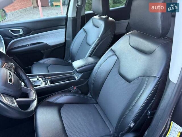 Джип Компас 2021 в Харькове на Automoto.ua Серый Джип Компас, объемом двигателя 2.36 л и пробегом 31 тыс. км за 19700 $, фото 11 на Automoto.ua