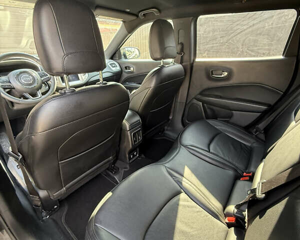 Сірий Джип Compass, об'ємом двигуна 2.4 л та пробігом 108 тис. км за 21274 $, фото 52 на Automoto.ua
