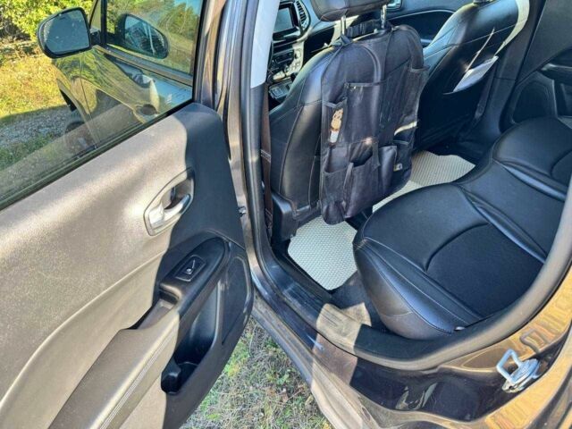 Сірий Джип Compass, об'ємом двигуна 2.4 л та пробігом 107 тис. км за 16000 $, фото 5 на Automoto.ua