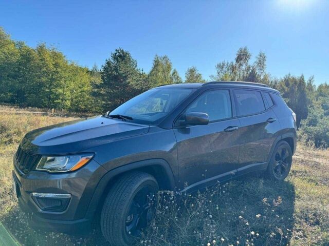 Сірий Джип Compass, об'ємом двигуна 2.4 л та пробігом 107 тис. км за 16000 $, фото 17 на Automoto.ua